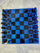 Load image into Gallery viewer, Chess Set &amp; Double 6 Domino&#39;s
